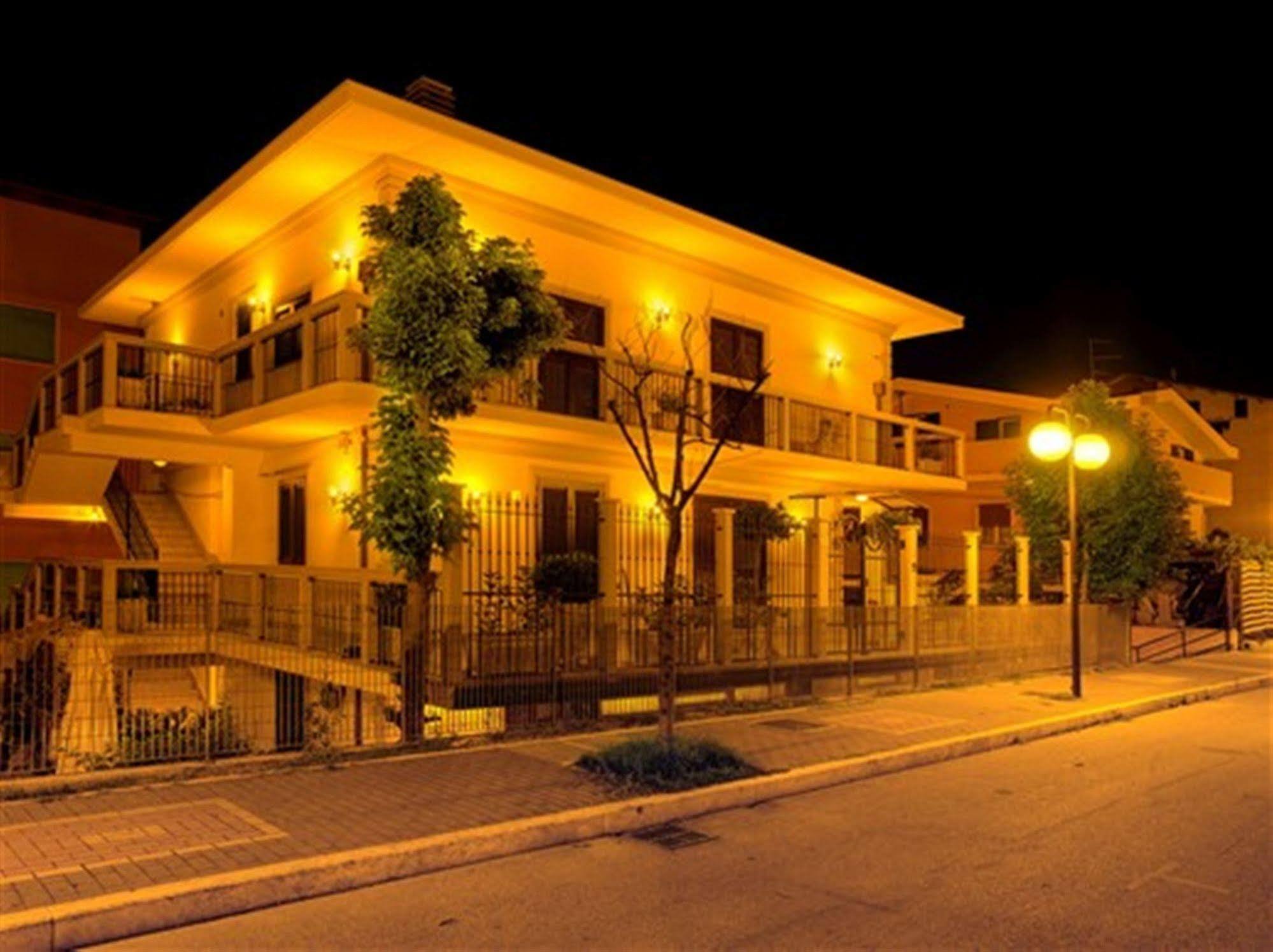 Villa Grace Tombolato Montesilvano Exterior foto